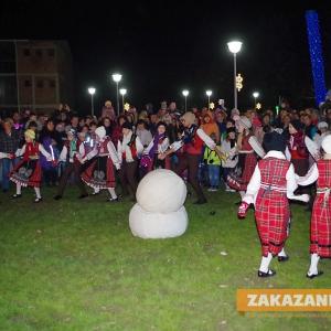 08.12.2015 - Запалване на коледната елха и откриване на ледената пързалка