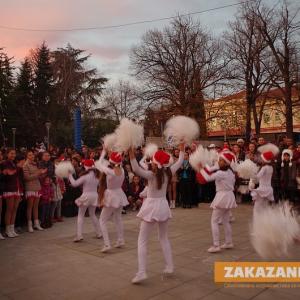 08.12.2015 - Запалване на коледната елха и откриване на ледената пързалка