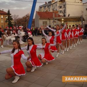 08.12.2015 - Запалване на коледната елха и откриване на ледената пързалка